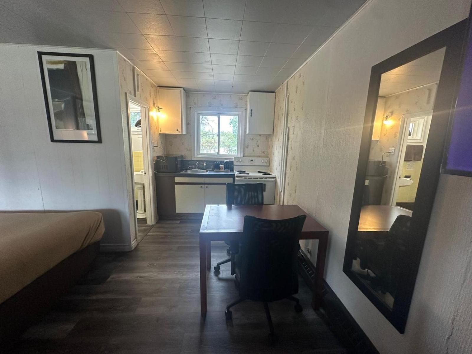 Pine Ridge Motel Timmins Εξωτερικό φωτογραφία