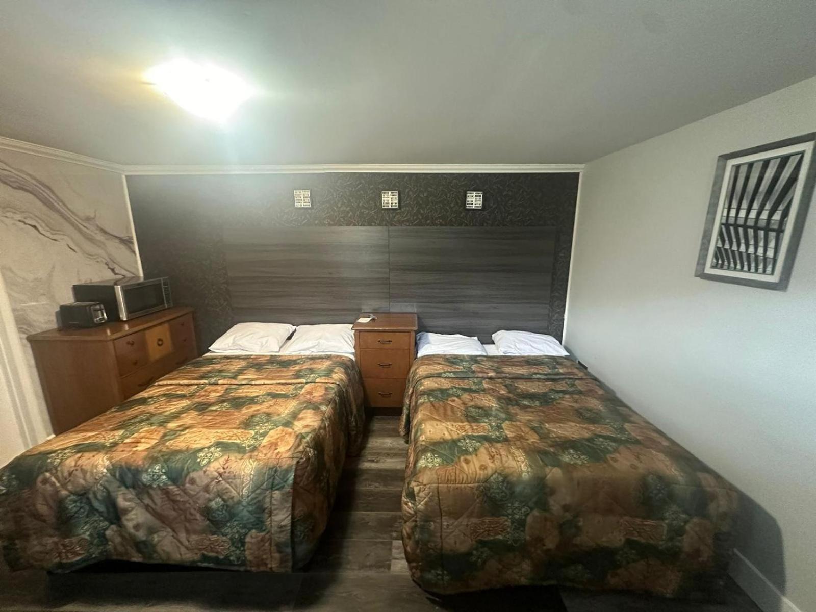 Pine Ridge Motel Timmins Εξωτερικό φωτογραφία